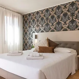 Grifoni Boutique Italia